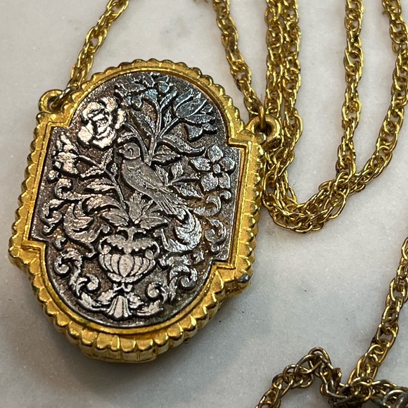Rare Vtg Max Factor Hypnotique Cream Perfume Locket Necklace Art Nouveau Style - Picture 2 of 5